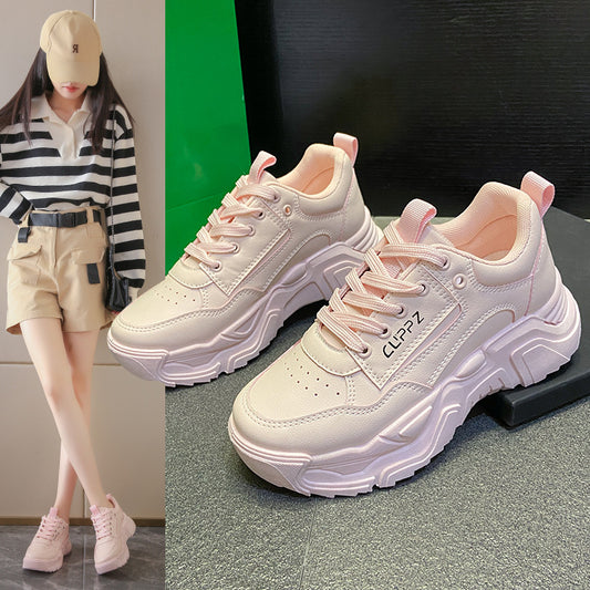 Chaussures de sport tendance aux couleurs acidulées - parisienne chic
