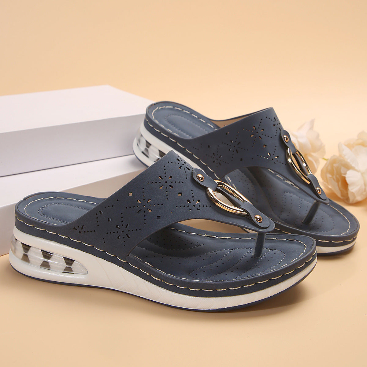 Sandales design creux confortable - parisienne chic